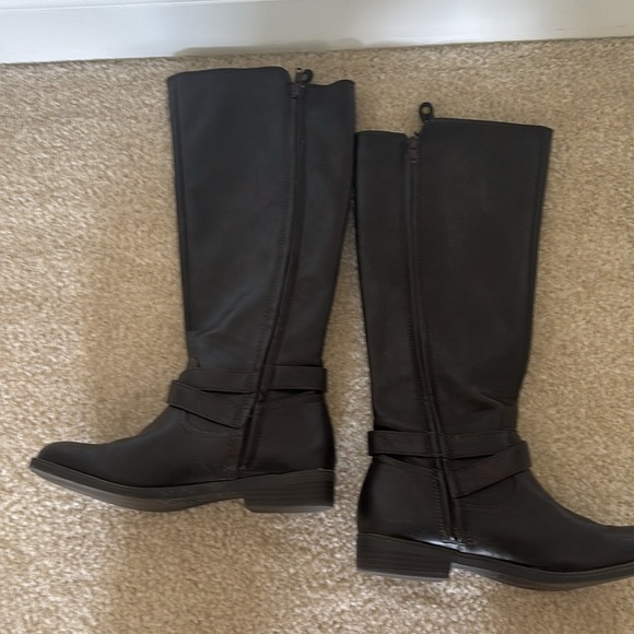 AEROSOLES Women’s Boots Size 6 - Picture 8 of 9